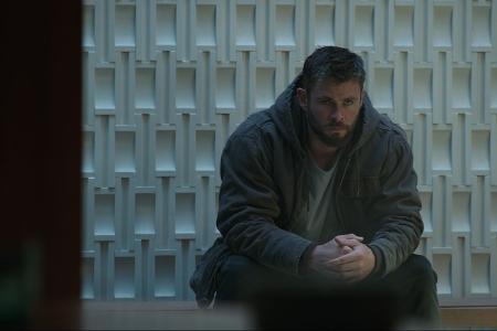 Thor (Chris Hemsworth)