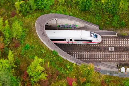 Mit dem neuen Fahrplan der Deutschen Bahn gibt es ab Mitte Dezember mehr Sprinter-Verbindungen. (Archivbild)