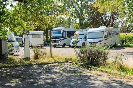 Stellplatz an der Sporthalle, Vorderpfalz