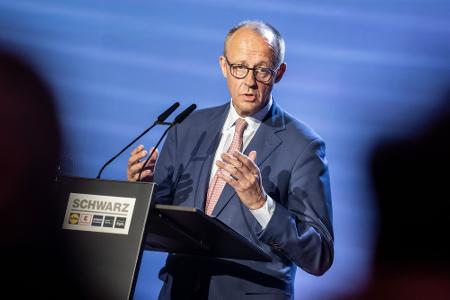 So klar hat sich Merz noch nie zur US-Innenpolitik geäußert. So klar hat sich Merz noch nie zur US-Innenpolitik geäußert.