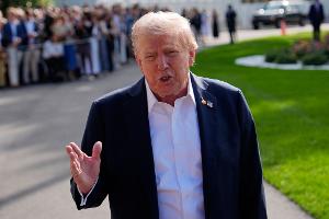 Trump und die Demokraten beschuldigen sich gegenseitig, für einen möglichen baldigen "Shutdown" verantwortlich zu sein. 