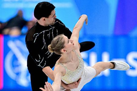 Eiskunstlauf: Hase/Volodin gewinnen Oberstdorf-Krimi