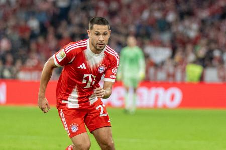 Raphael Guereiro (ab 62.) - Note: 3,0 - Übernahm positionsgetreu im offensiven Mittelfeld. Brauchte ein paar Minuten, um ins Spiel zu finden. Drehte in der Schlussphase dafür mächtig auf. Hätte sich mit einem trockenen Linksschuss fast noch mit einem Tor belohnt.