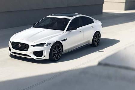 Jaguar XE R-Dynamic Black