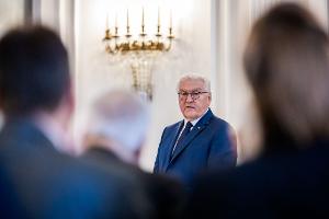 Seine Amtszeit endet im März 2027. Doch die Debatte über Steinmeiers Nachfolge hat bereits begonnen. 