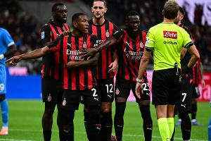 Sieg in Unterzahl: Milan stürzt Spitzenreiter Napoli