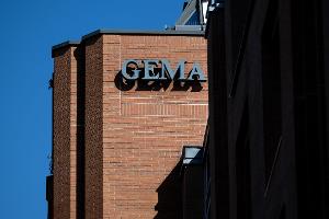 Die Gema klagt gegen den ChatGPT-Betreiber OpenAI. (Archivbild)