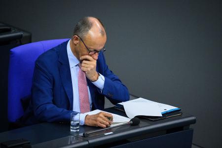 Der Start von Schwarz-Rot war holprig. Jetzt soll die Koalition noch einmal durchstarten. (Archivbild)
