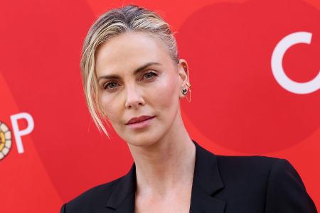 Charlize Theron 