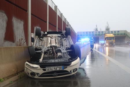 PKW auf dem Dach