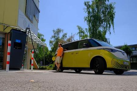 Ladesäule, VW Buzz, Elektro, Stromtankstelle