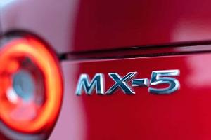 Mazda MX-5 RF Skyactiv-G 184 Homura