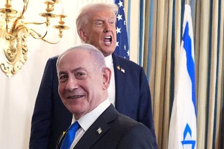 Netanjahu billigt den Plan von Trump. 