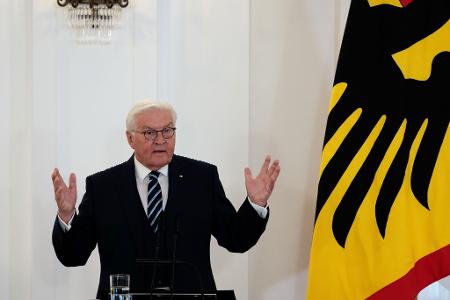 Kurz vor dem 35. Jahrestag der Deutschen Einheit richtet der Bundespräsident eine Mahnung an alle in Ost und West. Kurz vor dem 35. Jahrestag der Deutschen Einheit richtet der Bundespräsident eine Mahnung an alle in Ost und West.