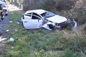 Verunfallter Opel Astra auf der L 728