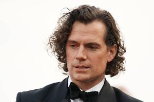 Henry Cavill nach schwerer Verletzung wieder im Training
