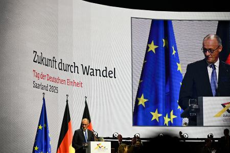 Bundeskanzler Friedrich Merz nutzt die Feier zu 35 Jahre deutscher Einheit für einen Appell zum Aufbruch.