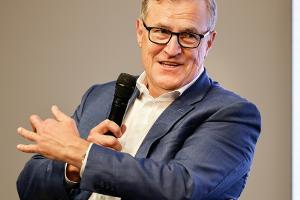 Dreesen: "Können uns jeden Transfer leisten"