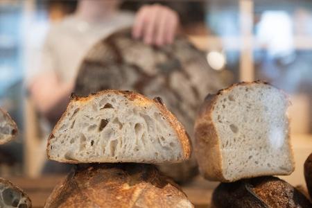 Szene-Cafés und Backstuben setzen schon länger auf den Sauerteig-Trend. Szene-Cafés und Backstuben setzen schon länger auf den Sauerteig-Trend.