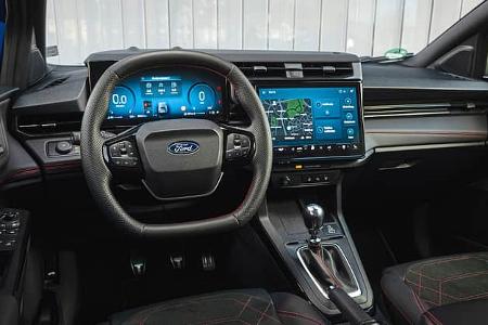 Ford Puma, Cockpit