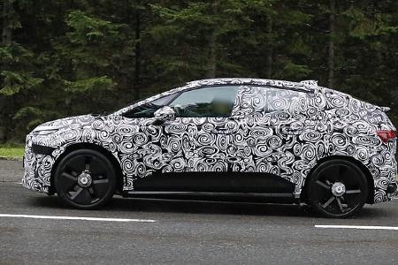 Audi Q2 A2 E-Tron Erlkönig Elektroauto
