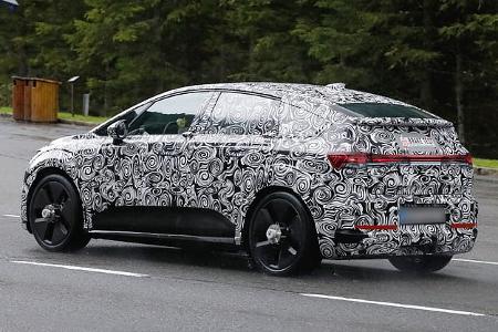 Audi Q2 A2 E-Tron Erlkönig Elektroauto