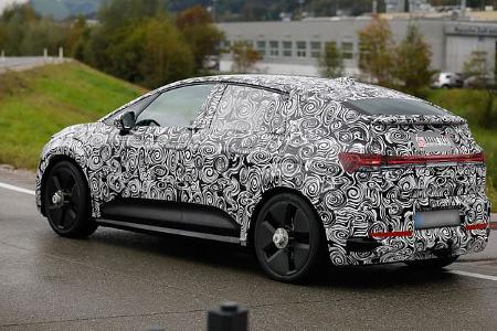 Audi Q2 A2 E-Tron Erlkönig Elektroauto