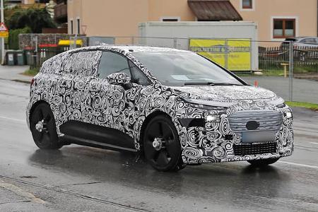 Audi Q2 A2 E-Tron Erlkönig Elektroauto