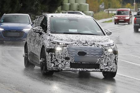 Audi Q2 A2 E-Tron Erlkönig Elektroauto