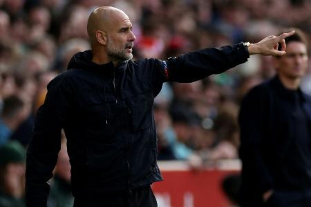 Nach Jubiläumssieg: Guardiola lädt Ferguson und Wenger ein