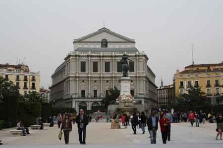 Der Einsturz geschah unweit des Madrider Opernhauses Teatro Real. (Archivfoto)
