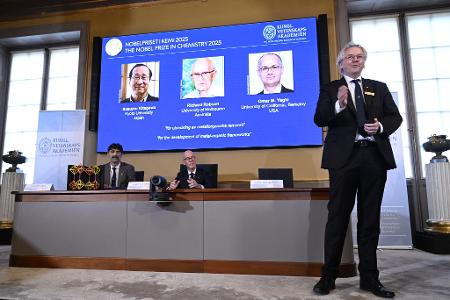 Mit ihrer Forscher legten die Chemiker die Basis für viele mögliche Problemlösungen. Mit ihrer Forscher legten die Chemiker die Basis für viele mögliche Problemlösungen.