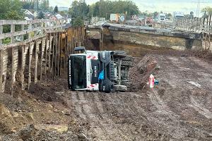Beide Insassen konnten sich selbstständig aus dem Fahrzeug befreien.