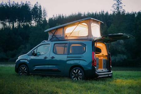 Außenaufnahme, Campingbus, Aufstelldach