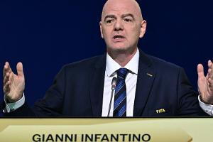 FIFA-Präsident Infantino deutet nächste Winter-WM an