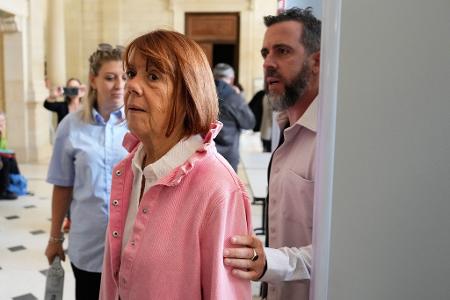 Im Missbrauchsfall Gisèle Pelicot in Frankreich hat ein verurteilter Täter in einem Berufungsprozess eine höhere Strafe erhalten. Im Missbrauchsfall Gisèle Pelicot in Frankreich hat ein verurteilter Täter in einem Berufungsprozess eine höhere Strafe erhalten.