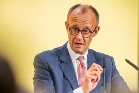 Die Frage einer militärischen Beteiligung an einer internationalen Stabilisierungsmission stelle sich für Deutschland nicht, so Merz. (Archivbild) Die Frage einer militärischen Beteiligung an einer internationalen Stabilisierungsmission stelle sich für Deutschland nicht, so Merz. (Archivbild)