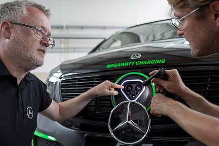 Mercedes Experimental-Lade-Fahrzeug (ELF)