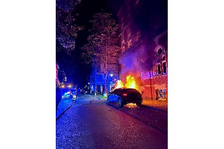 PKW in Flammen