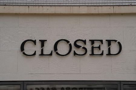Das Kartellamt hat keine Bedenken gegen den Kauf des insolventen Modelabels Closed durch den Marc O´Polo-Mehrheitseigentümer Capital-Home. (Archivbild) Das Kartellamt hat keine Bedenken gegen den Kauf des insolventen Modelabels Closed durch den Marc O´Polo-Mehrheitseigentümer Capital-Home. (Archivbild)