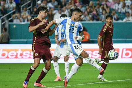 Ohne Messi: Argentinien müht sich zu 1:0 gegen Venezuela Ohne Messi: Argentinien müht sich zu 1:0 gegen Venezuela