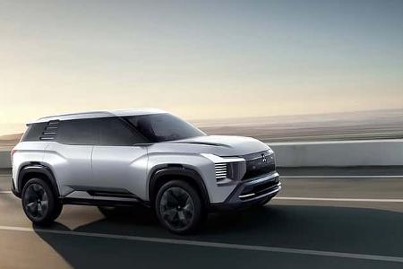 Mitsubishi 7-Seater SUV Concept Teaserbilder