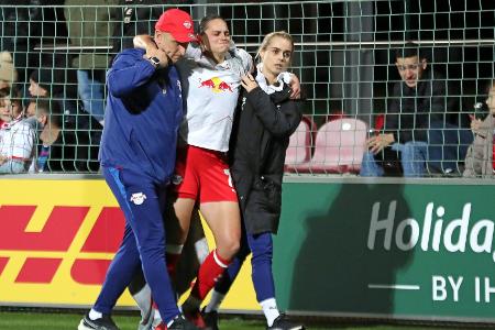 Nationalspielerin Hoffmann erleidet Kreuzbandriss Nationalspielerin Hoffmann erleidet Kreuzbandriss