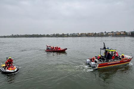 Feuerwehr und DLRG gemeinsam im Einsatz