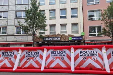 Bei Schüssen in einem Wettbüro in der Innenstadt von Gießen sind drei Menschen verletzt worden. 