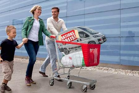 Einkaufswagen, Reisemobil, Familie