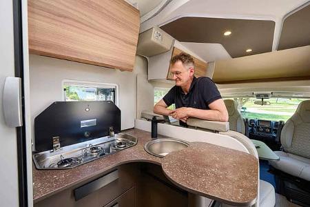 Bürstner Küche, Ausstattung, Reisemobil, Innenraum