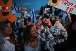 An dem Schicksal der während des Hamas-Massakers in den Gazastreifen verschleppten Geiseln hat ganz Israel emotional tief Anteil genommen.