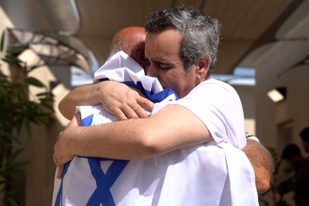 Hamas-Geiseln sind frei: TV-Sender ändern Programm für Sondersendungen