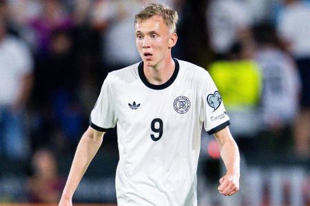 Maximilian Beier (ab 64.) - Note: 3,5 - Übernahm auf der rechten Seite die Adeyemi-Position und meldete sich direkt mit einer Halbchance im Spiel an. Blieb auch danach aktiv im Konterspiel. Die Kollegen fütterten ihn aber nur noch selten.